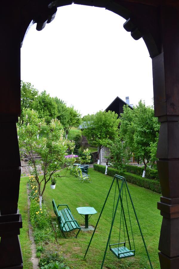 Casa Bota 호텔 Vişeu de Sus 외부 사진
